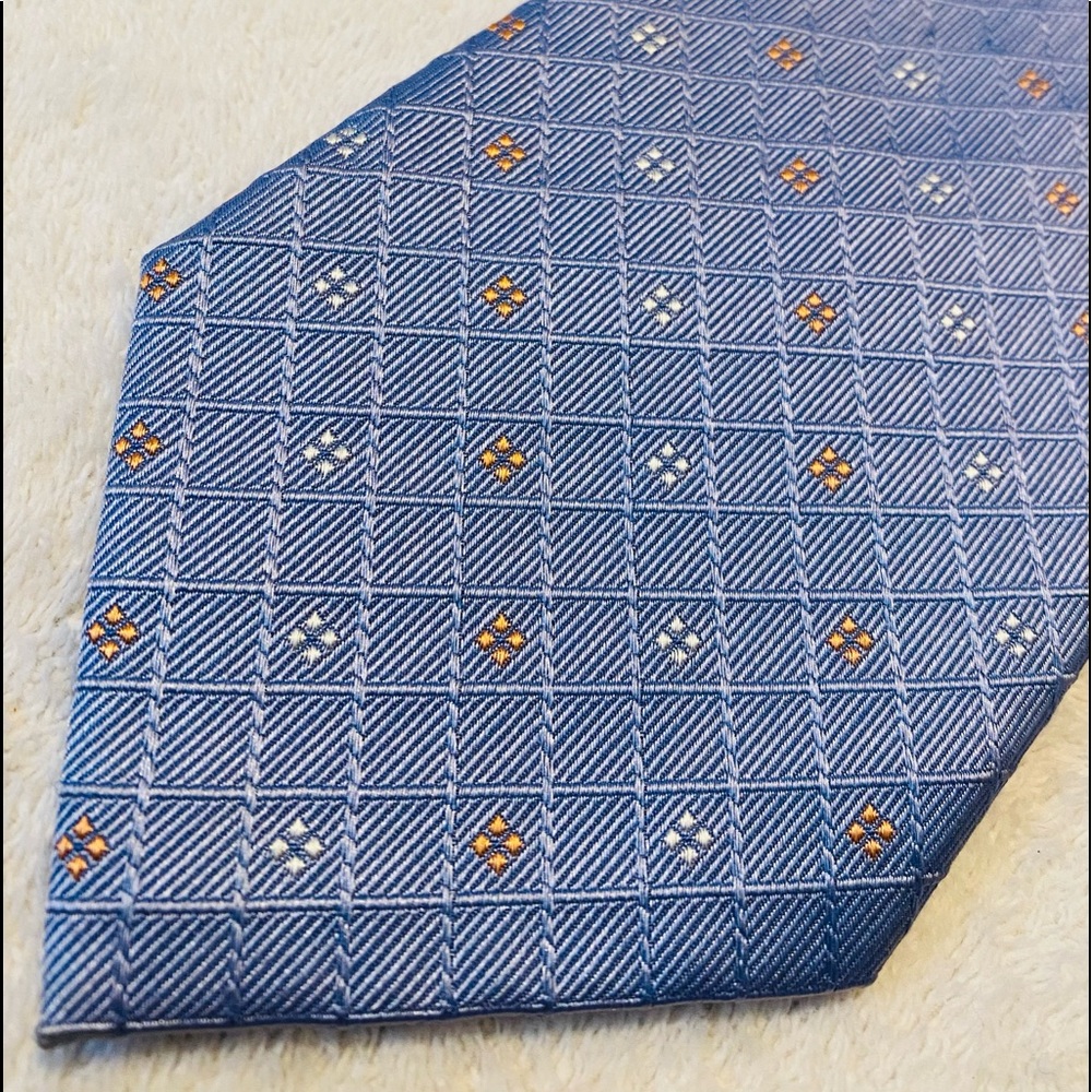 Brand New Trendy Tie By PRIVADO